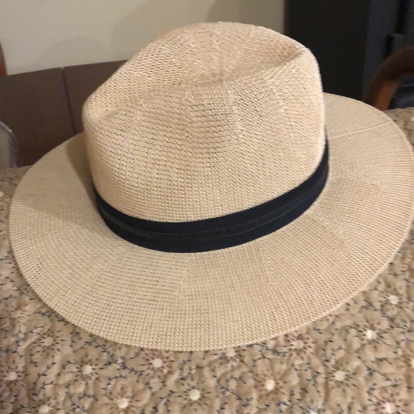 Vince Camuto Hat - Picture 5 of 8